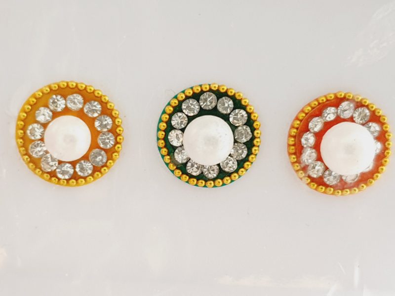 VRC002 Round Coloured Crystal Fancy Bindis