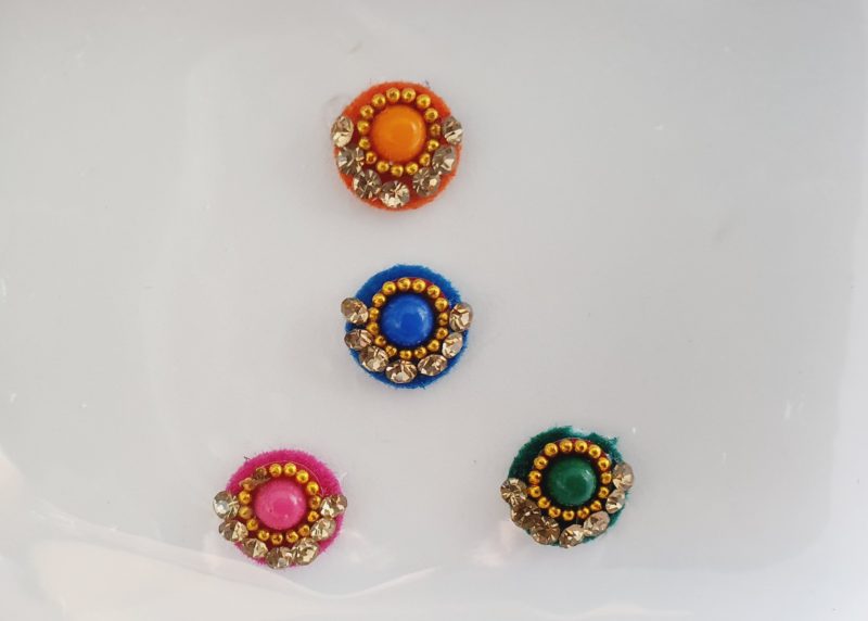 VRC009  Round Coloured Crystal Fancy Bindis