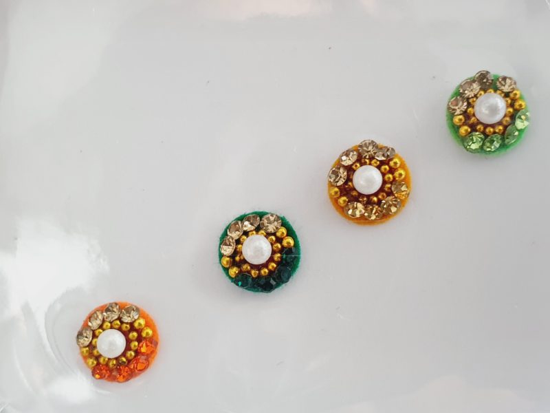 VRC015 Round Coloured Crystal Fancy Bindis