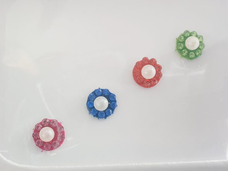 VRC016 Round Coloured Crystal Fancy Bindis