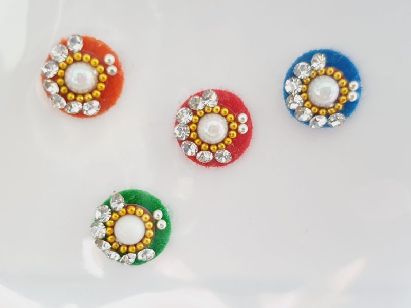 VRC022 Round Coloured Crystal Fancy Bindis