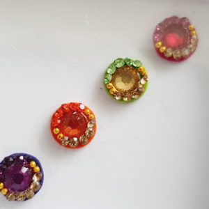 VRC037 Round Coloured Crystal Fancy Bindis   1