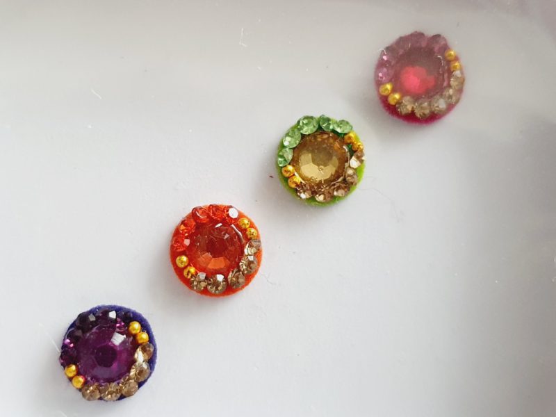 VRC037 Round Coloured Crystal Fancy Bindis