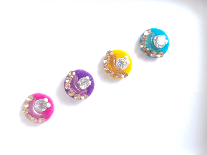 VRC049 Round Coloured Crystal Fancy Bindis