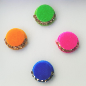 VRC071 Round Coloured Crystal Fancy Bindis   1