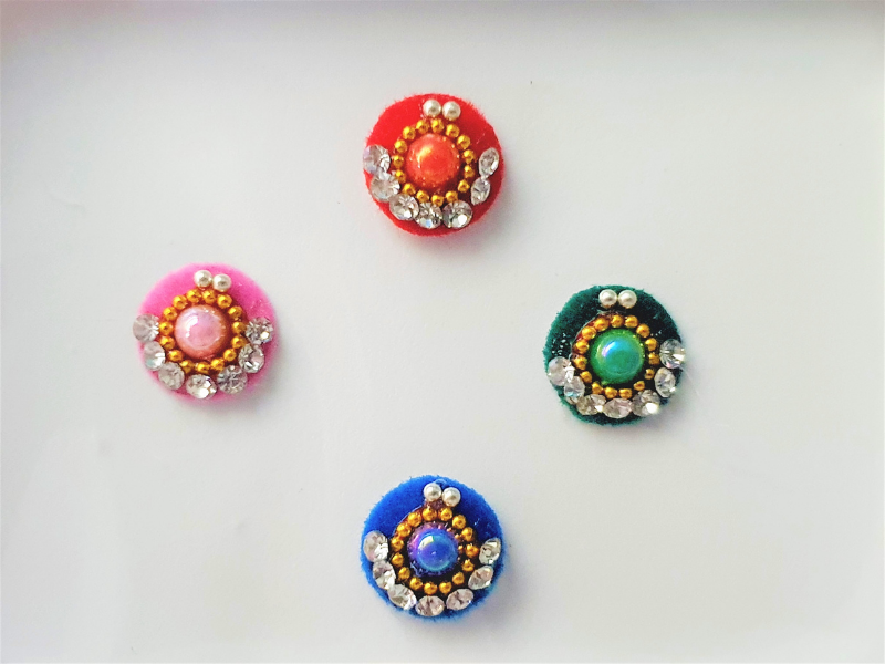 VRC073 Round Coloured Crystal Fancy Bindis