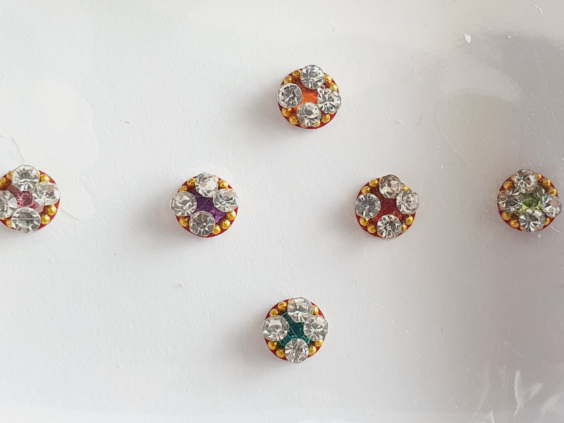 VRC094 Round Coloured Crystal Fancy Bindis