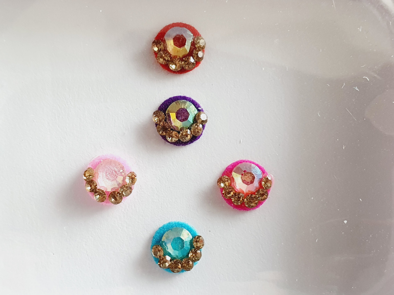 VRC118 Round Coloured Crystal Fancy Bindis