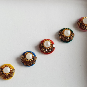 VRC124 Round Coloured Crystal Fancy Bindis