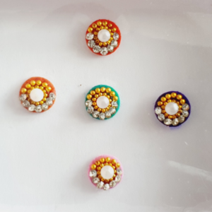 VRC140 Round Coloured Crystal Fancy Bindis