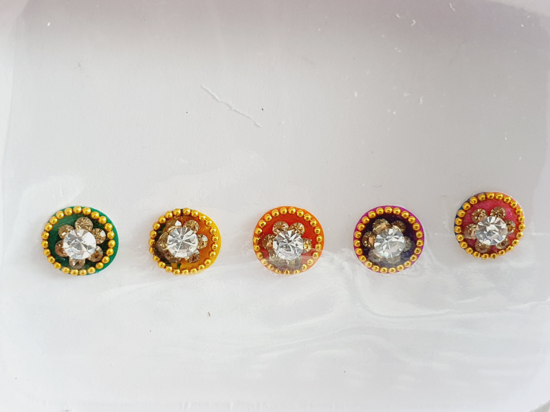 VRC151 Round Coloured Crystal Fancy Bindis