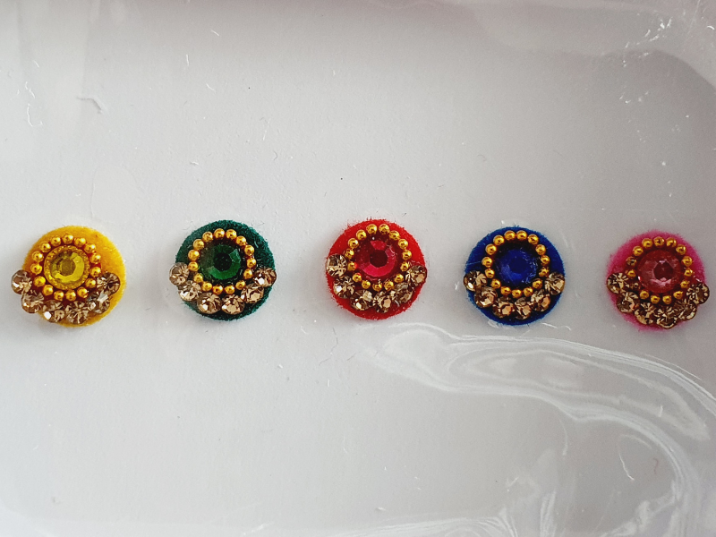 VRC158 Round Coloured Crystal Fancy Bindis