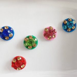 VRC163 Round Coloured Crystal Fancy Bindis   1